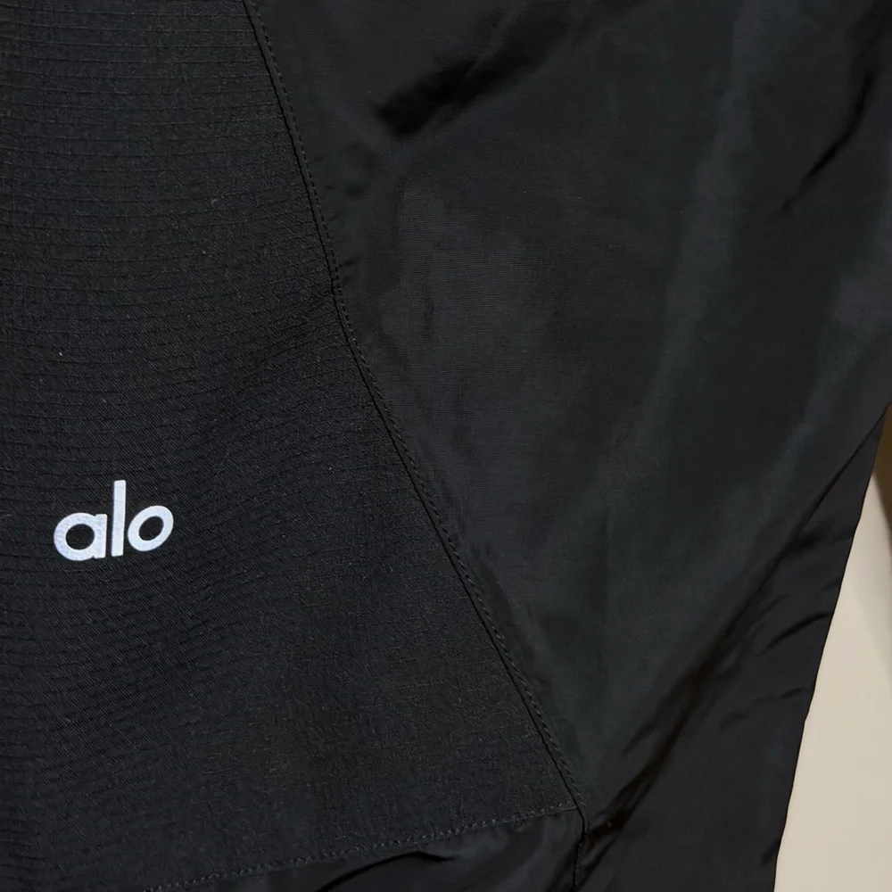 ALO Yoga Mixed Media Reinvention Jogger Pants in Black